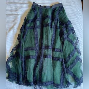 Midi Tull Embroidered Skirt